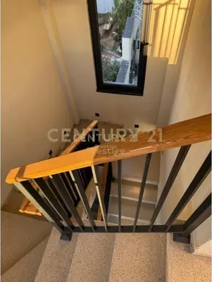 Vilë me qera në Qyteti Studenti, Tiranë, 100 m². Foto 11 nga 12