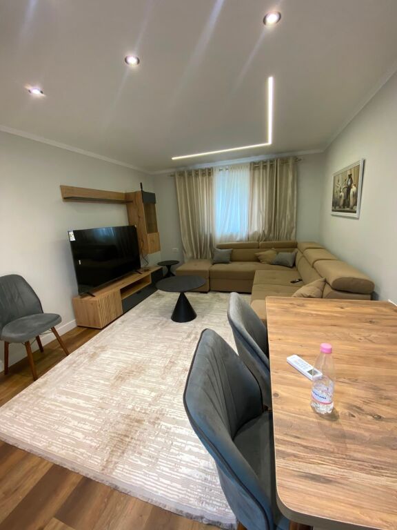 Appartamento 2+1 in affitto a 9 Katshet, Tirana, 80 m². Foto 2 di 3
