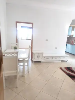Apartament 2+1 me qera në Jordan Misja, Tiranë, 90 m². Foto 3 nga 8