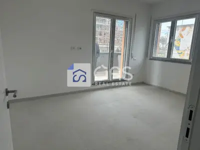 Zyrë me qera në Bulevardi i Ri, Tiranë, 105 m². Foto 2 nga 4
