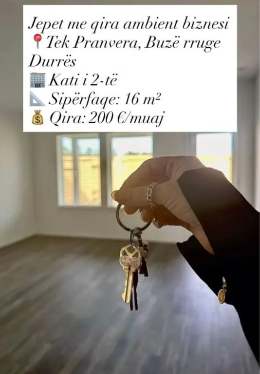 Ambient biznesi me qera në Qendër, Durrës, 16 m²