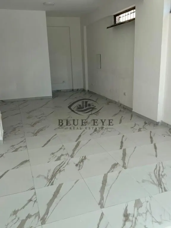 Ambient biznesi me qera në Tregu Industrial, Durrës, 40 m²