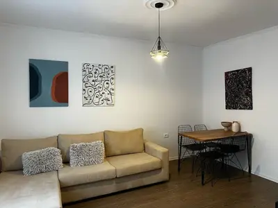 Apartment 1+1 for rent in Rruga Irfan Tomini, Tirana, 60 m². Photo 2 of 8