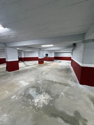 Magazzino in affitto a Rruga Reshit Petrela, Tirana, 400 m². Foto 3 di 5