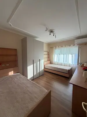 Apartment 2+1 for rent in Pazari i Ri, Tirana, 100 m². Photo 4 of 9
