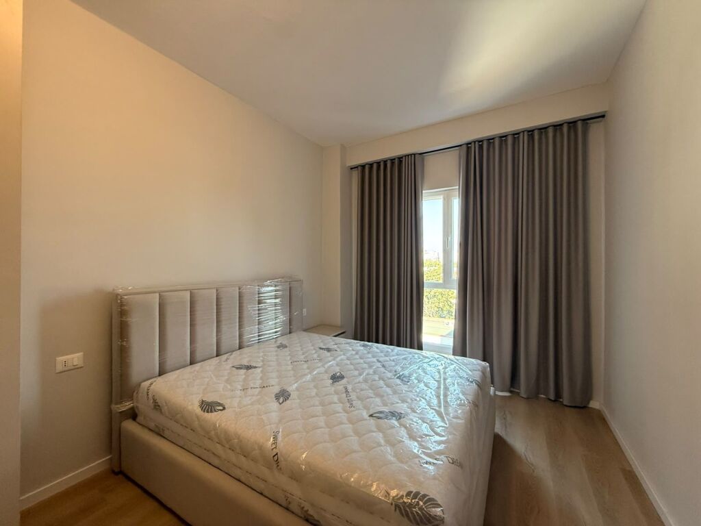 Apartment 2+1 for rent in Laprakë, Tirana, 130 m². Photo 2 of 3