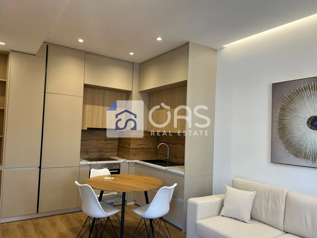 Appartamento 1+1 in affitto ad Ali Demi, Tirana, 61 m². Foto 1 di 6