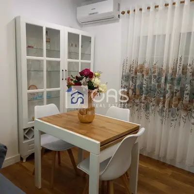 Appartamento 1+1 in affitto a Blloku, Tirana, 70 m². Foto 7 di 10