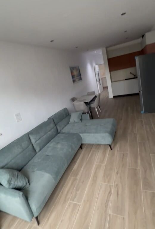 Appartamento 2+1 in affitto a Sheshi Skënderbej, Tirana, 90 m². Foto 1 di 3