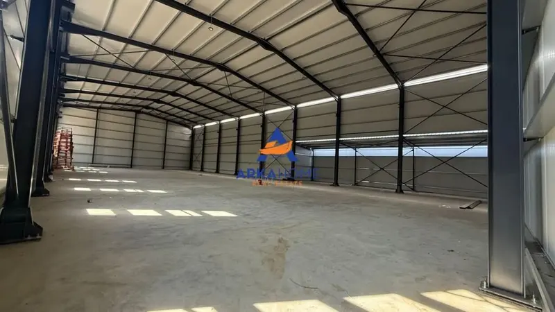 Magazzino in affitto a Rruga Myslym Keta, Tirana, 150 m²
