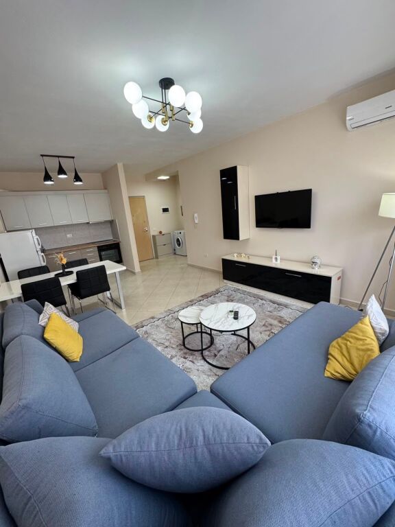 Appartamento 1+1 in affitto a Yzberisht, Tirana, 62 m². Foto 1 di 3