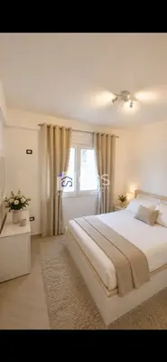 Apartament 3+1 me qera në Liqeni i Thatë, Tiranë, 110 m². Foto 2 nga 7