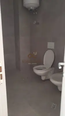 Appartamento 1+1 in affitto a Laprakë, Tirana, 60 m². Foto 3 di 3
