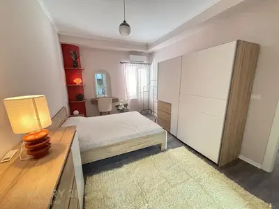 Apartament me qera në Liqeni, Tiranë, 105 m². Foto 3 nga 8