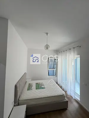 Apartament 1+1 me qera në Ali Demi, Tiranë, 55 m². Foto 2 nga 5