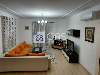 Dupleks me qera në Ali Demi, Tiranë, 170 m². Foto 12 nga 12