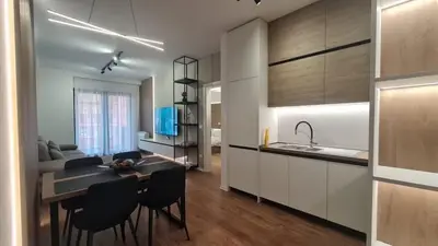 Apartment 1+1 for rent in 21 Dhjetori, Tirana, 70 m². Photo 3 of 10