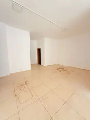 Ambient biznesi me qera në Poliklinika, Durrës, 92 m². Foto 3 nga 5