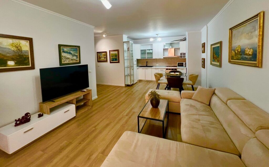 Apartment 1+1 for rent in Rruga e Elbasanit, Tirana, 82 m². Photo 2 of 3