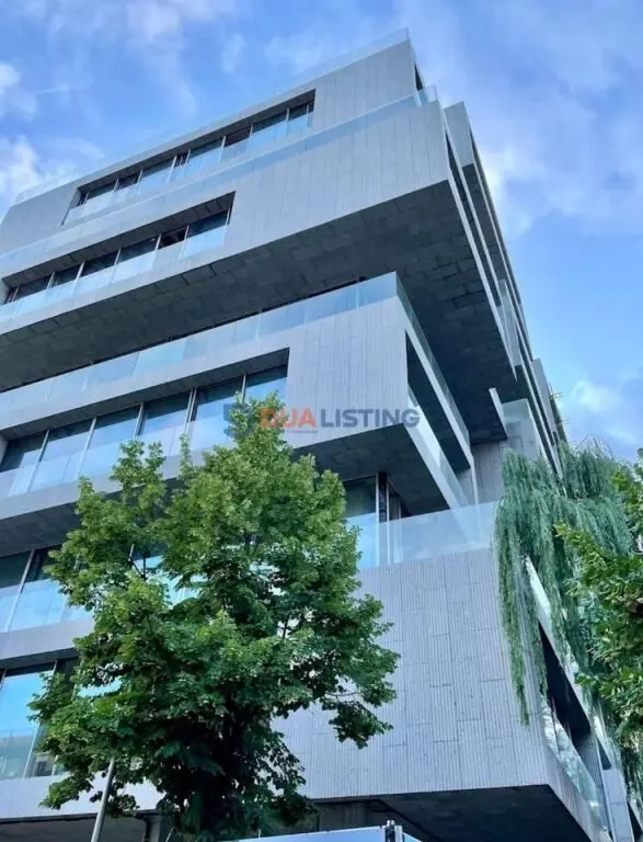 Locale commerciale in affitto a Libri Universitar, Tirana, 516 m²