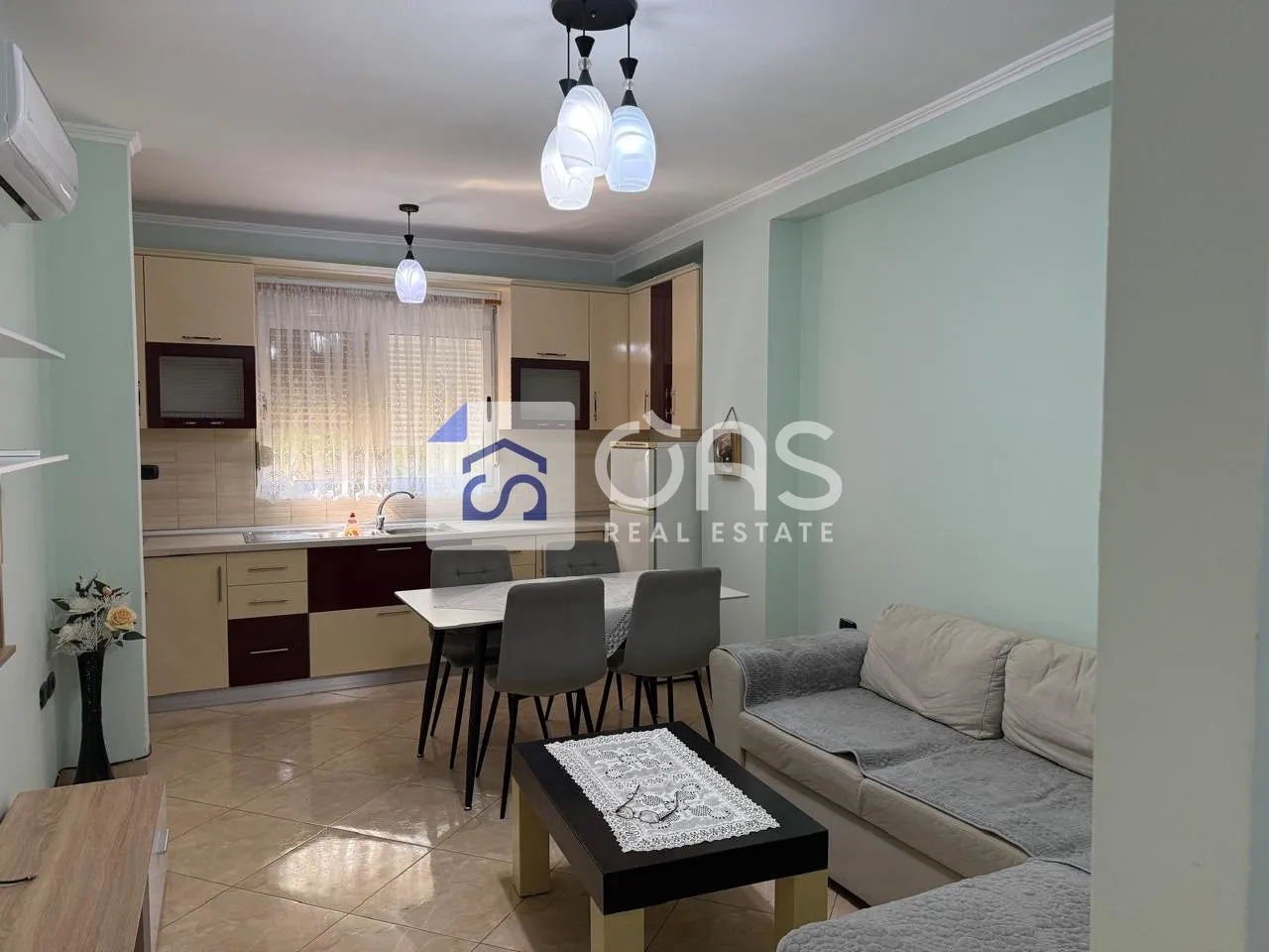 Apartament 2+1 me qera në Brryli, Tiranë, 70 m². Foto 1 nga 9