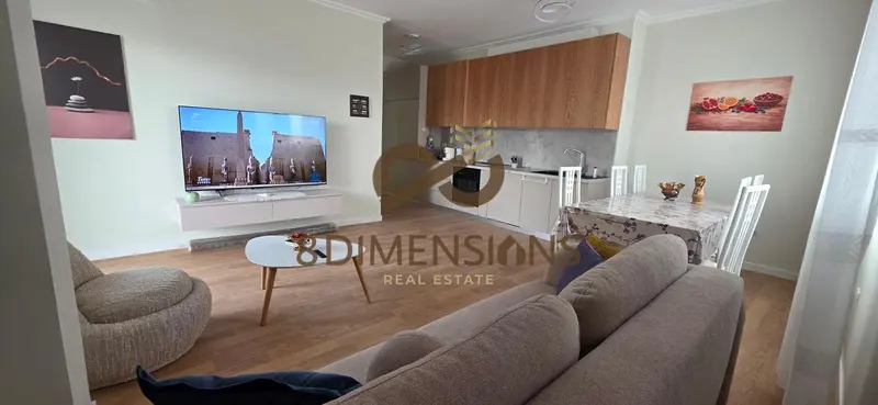 Apartament 2+1 me qera në Pazari i Ri, Tiranë, 100 m²