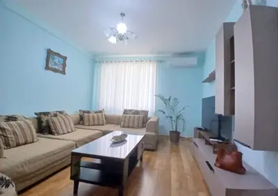 Apartament 1+1 me qera në Rruga e Kosovarëve, Tiranë, 70 m². Foto 2 nga 6