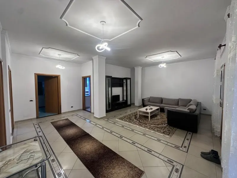 Apartment 2+1 for rent in Rruga Myslym Keta, Tirana, 140 m²