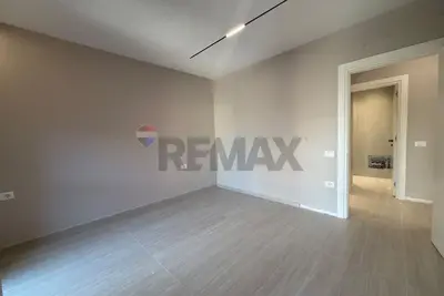 Zyrë me qera në Rruga Sami Frashëri, Tiranë, 101 m². Foto 12 nga 12