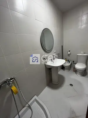 Apartment 2+1 for rent in Stacioni i Trenit, Tirana, 90 m². Photo 4 of 6