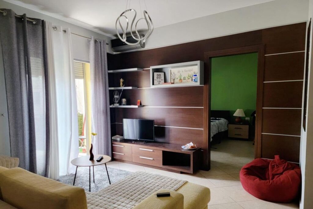 Appartamento 1+1 in affitto ad Ali Demi, Tirana, 62 m²