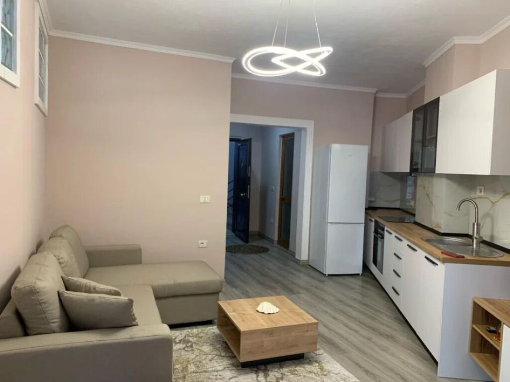 Apartament 2+1 me qera në Don Bosko, Tiranë, 100 m²