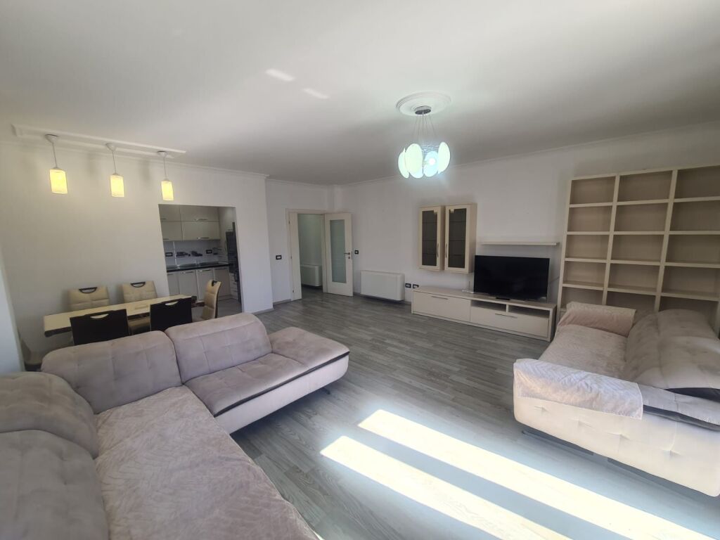 Appartamento 1+1 in affitto a Selvia, Tirana, 120 m²