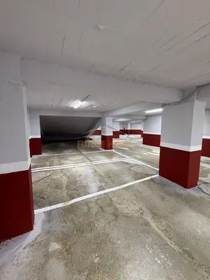 Magazzino in affitto a Rruga Reshit Petrela, Tirana, 400 m². Foto 2 di 5