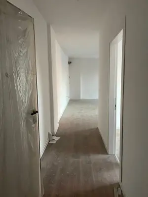 Apartament 2+1 me qera në Myslym Shyri, Tiranë, 90 m². Foto 4 nga 10