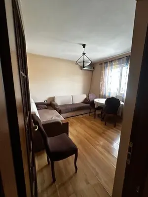 Apartament 2+1 me qera në Tiranë, 90 m². Foto 1 nga 3
