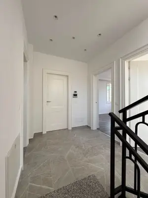 Villa in affitto a Mjull Bathore, Tirana, 424 m². Foto 5 di 12