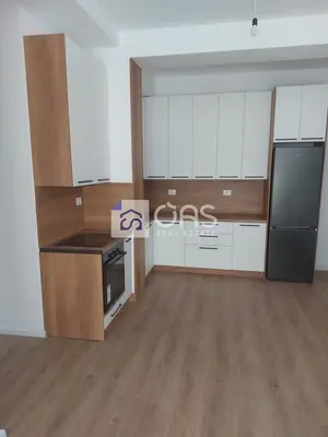 Apartament 2+1 me qera në Ali Dem, Tiranë, 77 m². Foto 2 nga 4