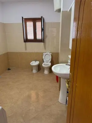 Villa 3+1 in affitto a Rruga Besa, Tirana, 120 m². Foto 10 di 10