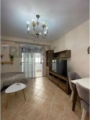 Apartament 1+1 me qera në Rruga Frang Bardhi, Tiranë, 80 m². Foto 4 nga 8