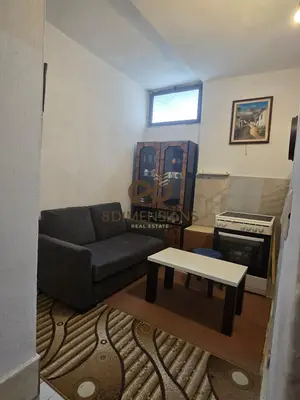 Monolocale in affitto a Vasil Shanto, Tirana, 50 m². Foto 1 di 3