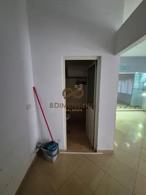 Negozio in affitto ad Oxhaku, Tirana, 38 m². Foto 5 di 5