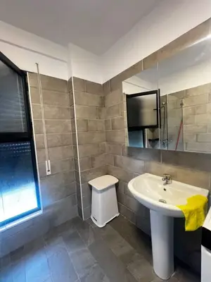 Apartament 1+1 me qera në Plazh, Durrës, 80 m². Foto 8 nga 9