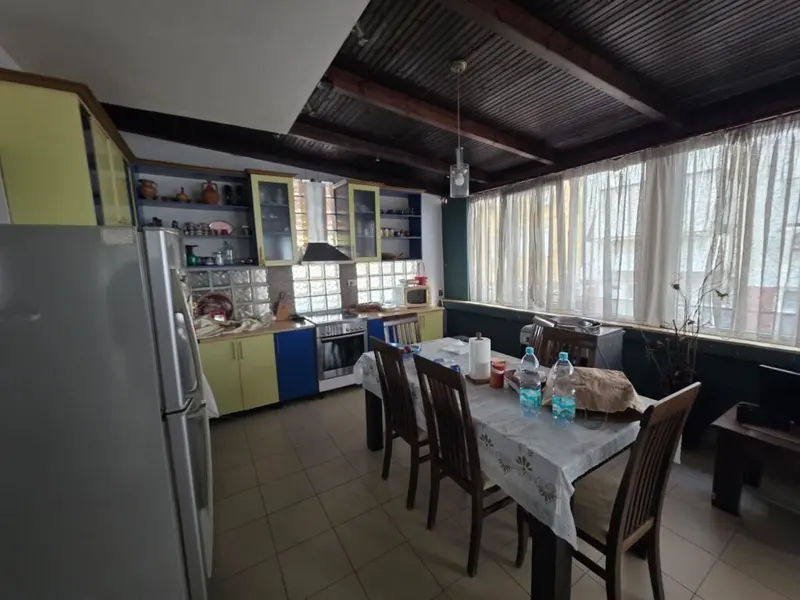 Appartamento 2+1 in affitto a Kompleksi Delijorgji, Tirana, 100 m²