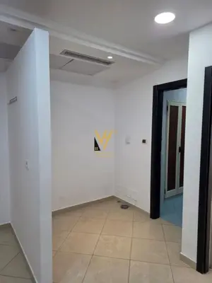 Ufficio in affitto a Kullat Binjake, Tirana, 95 m². Foto 3 di 7