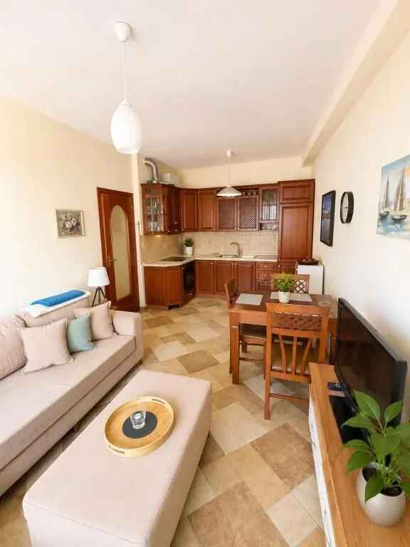 Apartment 2+1 for rent in Rruga Panorama, Tirana, 95 m²