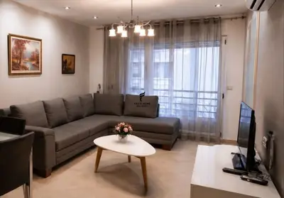 Apartament 2+1 me qera në Rruga Frosina Plaku, Tiranë, 100 m². Foto 1 nga 3