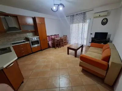 Appartamento 1+1 in affitto a Pallati i Sportit Ramazan Njala, Durazzo, 70 m². Foto 1 di 6