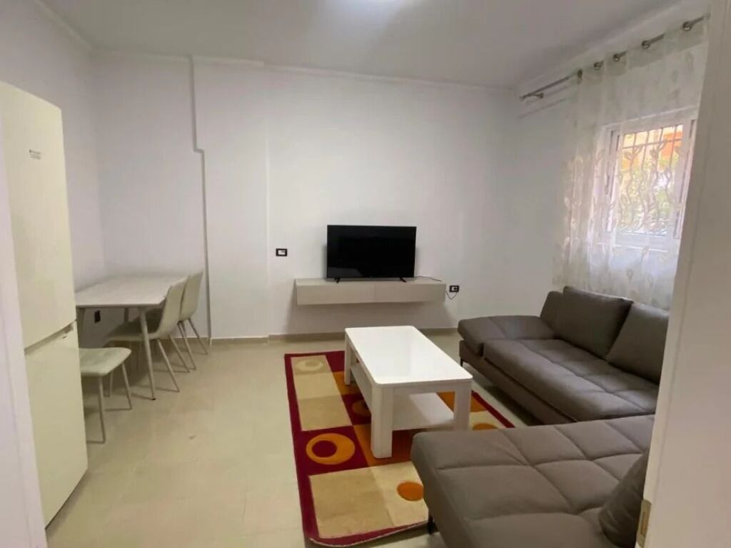 Apartament 1+1 me qera në Porcelan, Tiranë, 46 m². Foto 1 nga 3