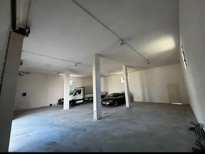 Magazinë me qera në Valias, Kamëz, 200 m². Foto 2 nga 6